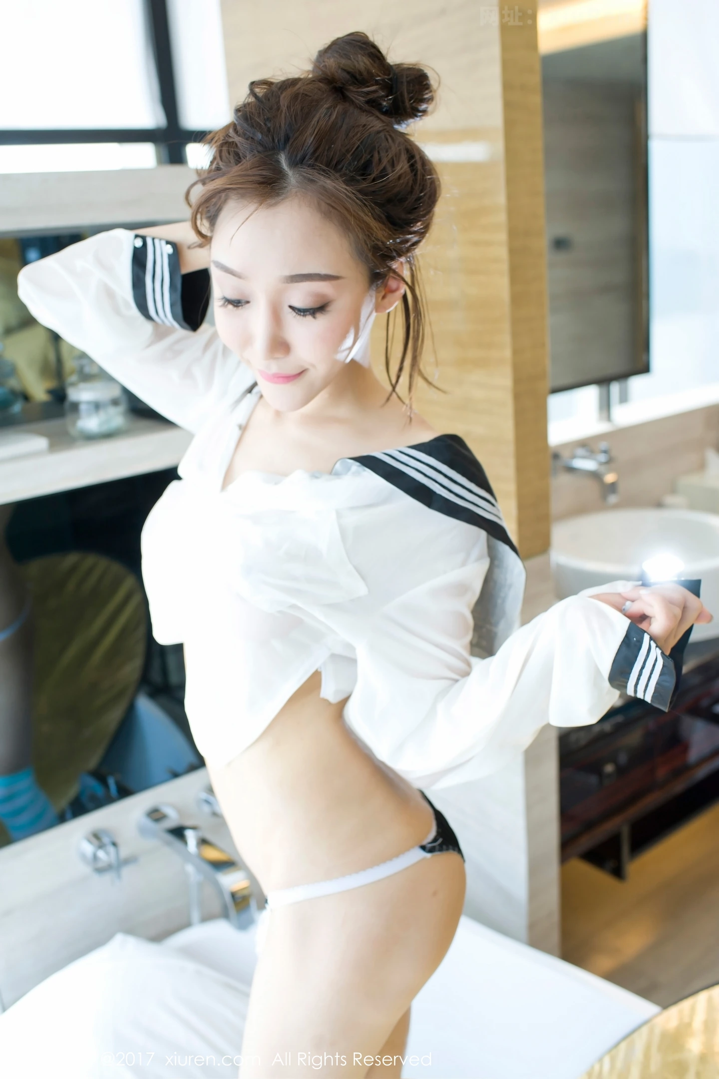 图片[3]-[XiuRen秀人网]VOL.779 网红嫩模顾灿条带死库水秀白嫩美乳学生制服湿身诱惑写真49P-秀人网官方网站